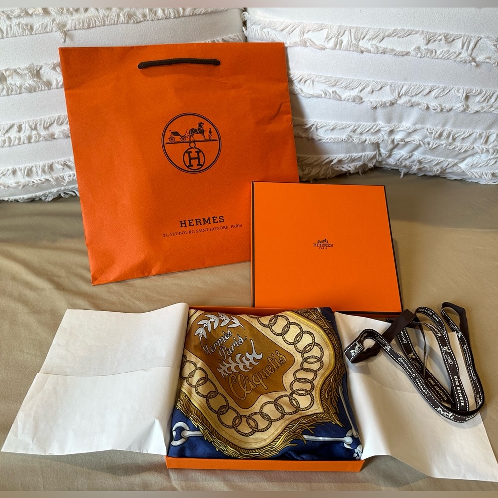 HERMES SILK SCARF CLIQUETIS 90